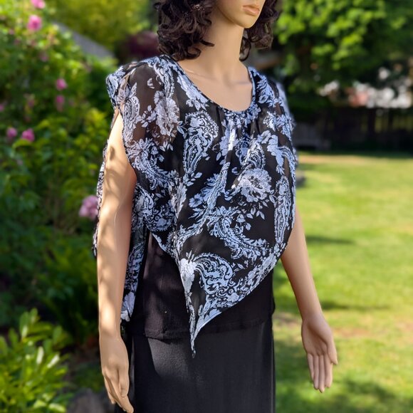 Assymetrical Layered Tank Top - Picture 3 of 9